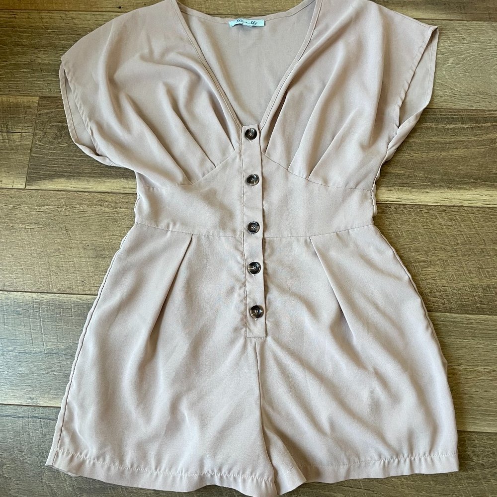 Neutral romper
